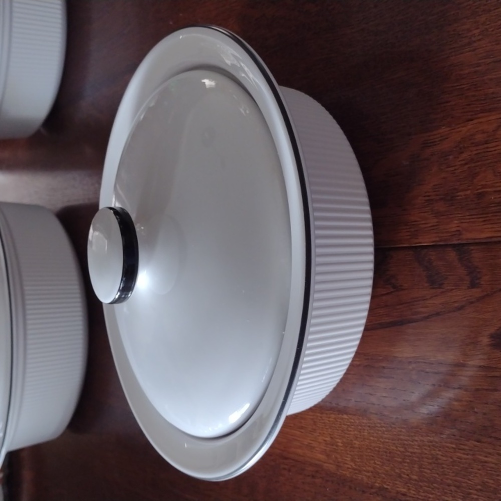 Corningware French White Ribbed Pinstripe Casserole Dish (t222)